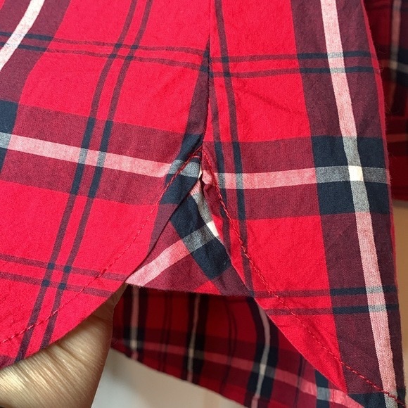 Tommy Hilfiger Red Plaid Blouse cuffed sleeves
24 button tabs women's size small - Picture 8 of 10